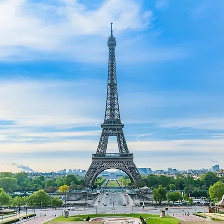 Eiffel Tower, Seine River, Private Apartment, Pont De L'alma, 2 Min Walk Paryż
