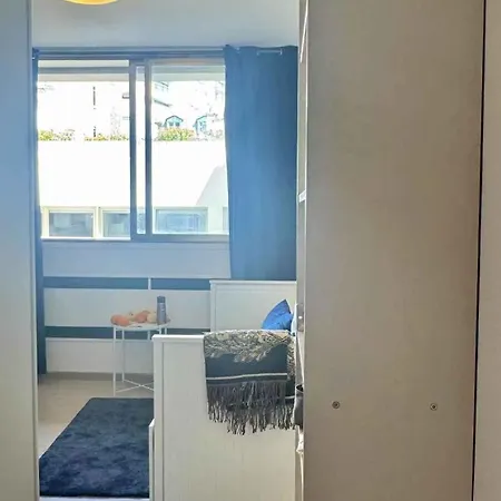 Eiffel Tower, Seine River, Private Apartment, Pont De L'alma, 2 Min Walk